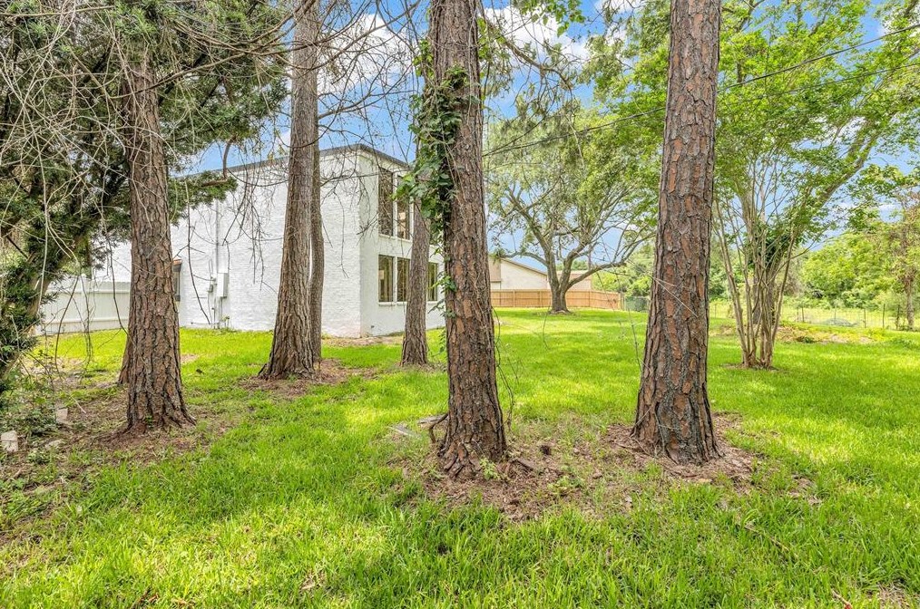 1808 Crown Ct, Texas City TX  77591-2214 exterior