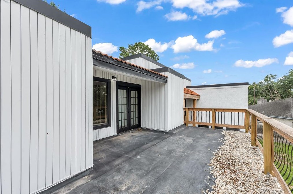 1808 Crown Ct, Texas City TX  77591-2214 exterior
