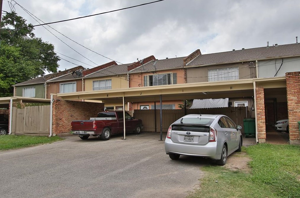 1719 Commonwealth St, Houston TX  77006-1056 exterior