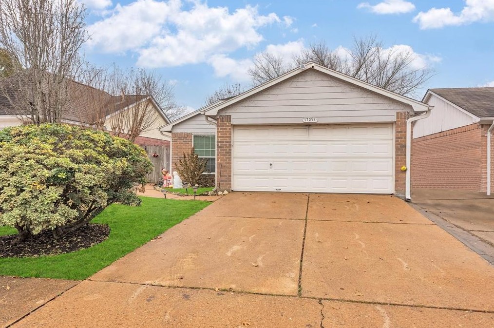 17091 Kilwinning Dr, Houston TX  77084-1844 exterior