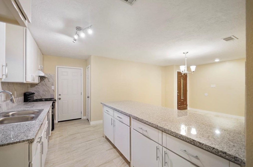 5538 Birchgate Dr, Spring TX  77373-7128 exterior