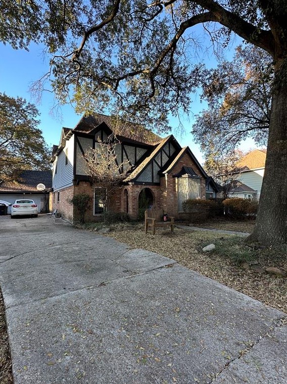 6714 Brittany Park Ln, Houston, TX 77066