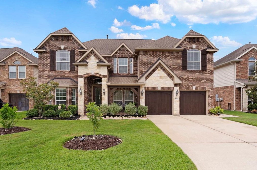 6514 Pinewood Heights Dr, Spring, TX 77389-5182