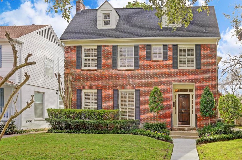 2119 Swift Blvd, Houston, TX 77030-1215
