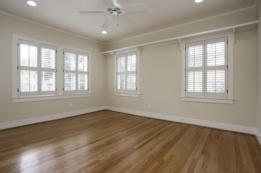 2119 Swift Blvd, Houston TX 77030-1216 exterior