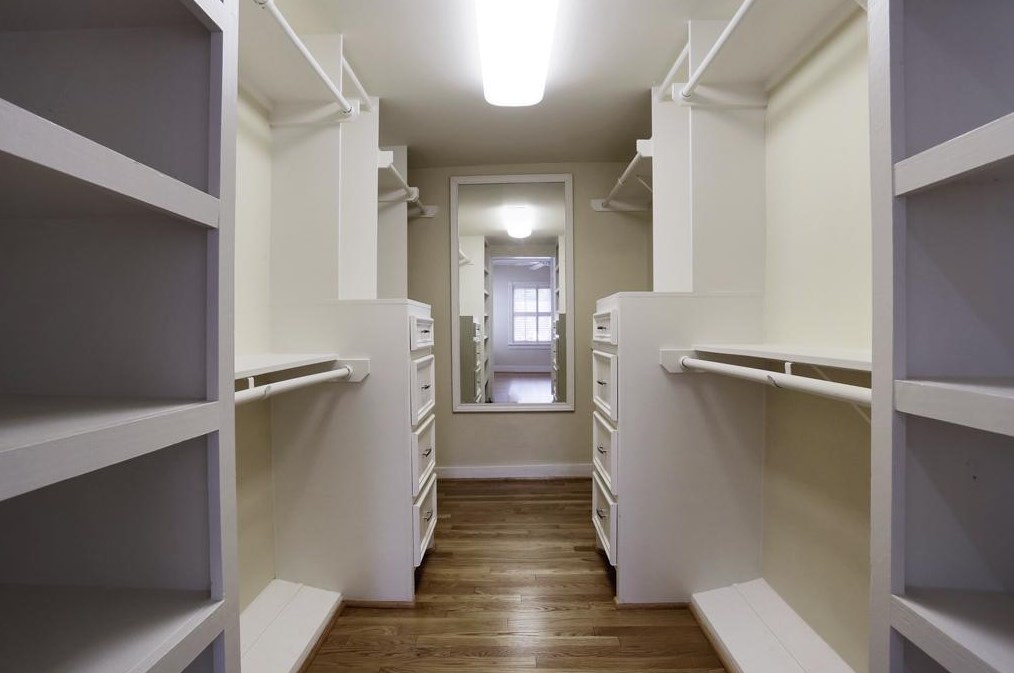 2119 Swift Blvd, Houston TX 77030-1216 exterior