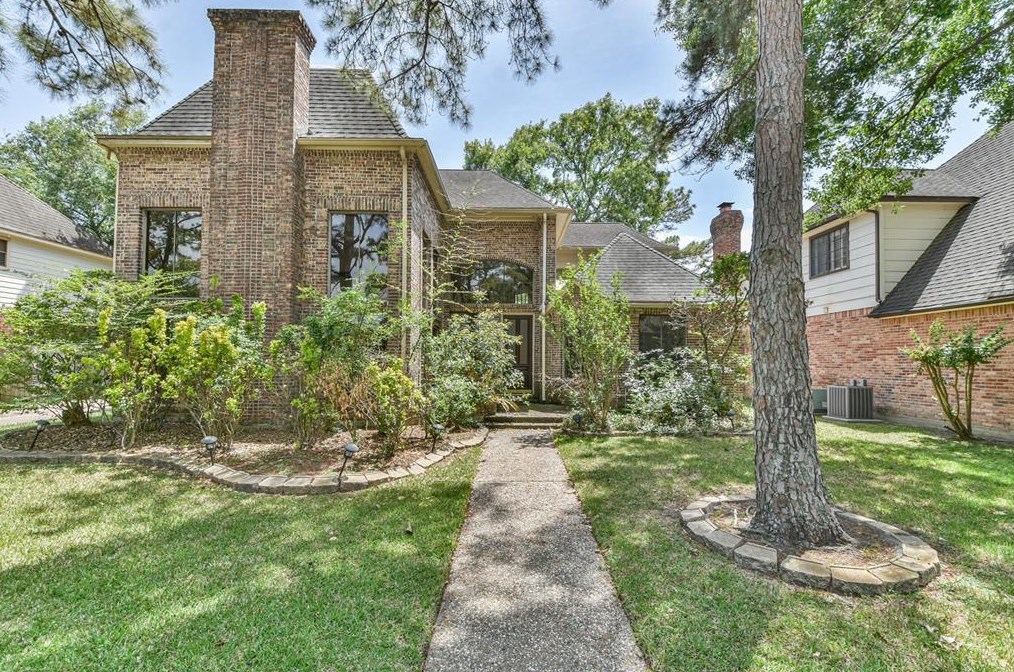 14307 Swan Green Ln, Houston, TX 77095