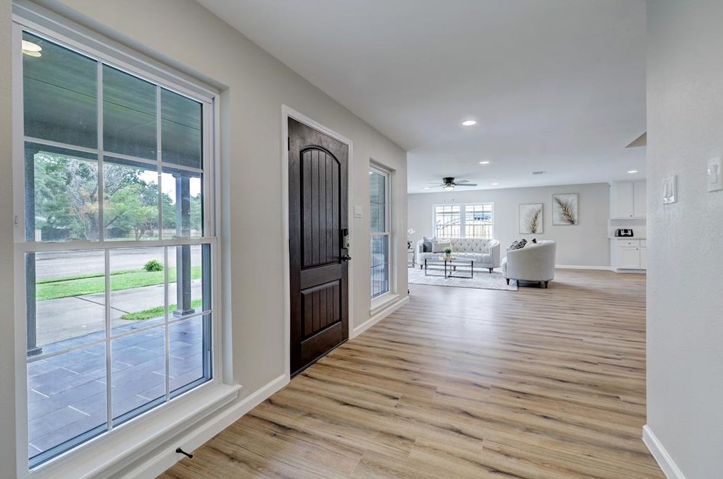 6230 San Felipe St, Houston TX  77057-2810 exterior