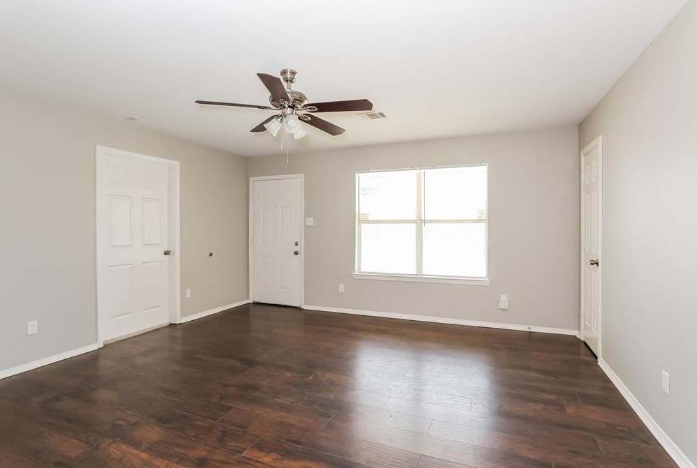 8436 Lawler St, Houston, TX 77051