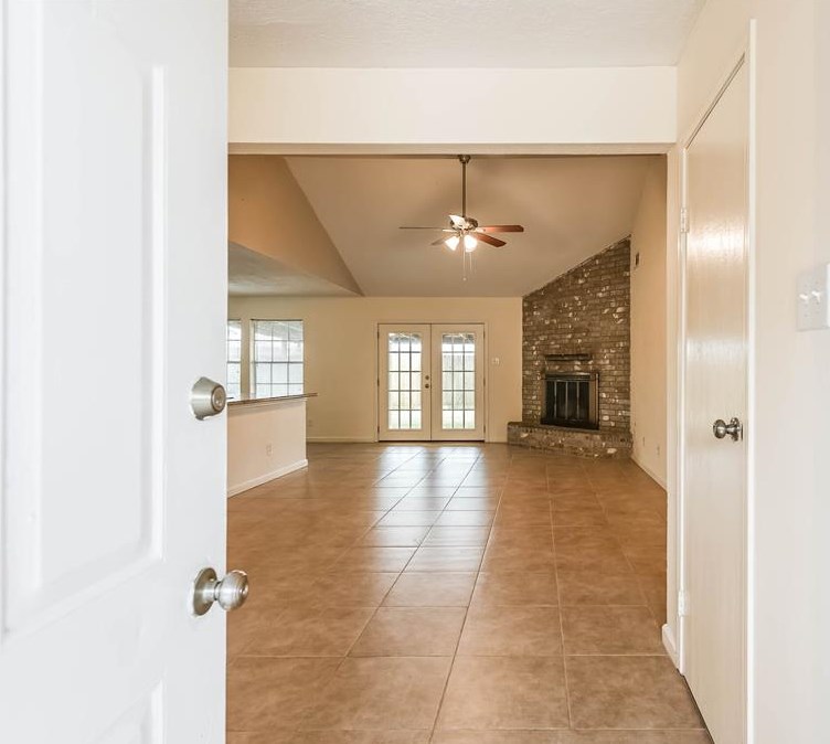 16118 Pipers View Dr, Houston TX  77598-2635 exterior