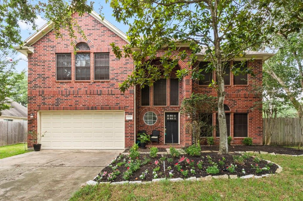 304 Summer Haven Cir, League City, TX 77573-5974
