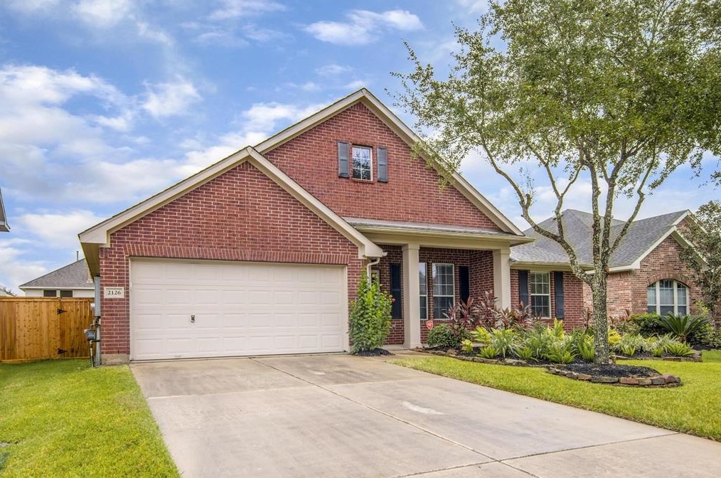 2126 Red Timber Ct, League City TX  77573-3284 exterior