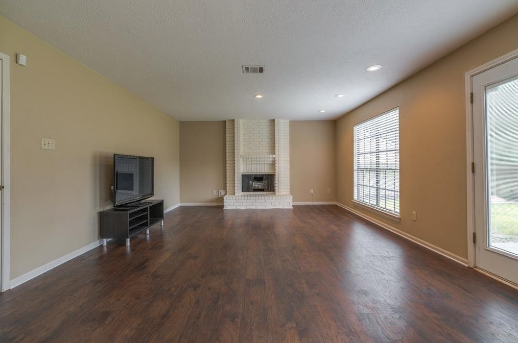 3807 Forest Village Dr, Humble TX  77339-1818 exterior