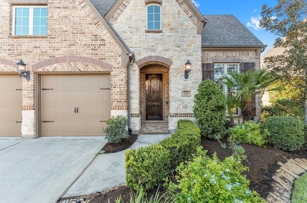 139 Crystal Canyon Cir, Spring, TX 77389-5313