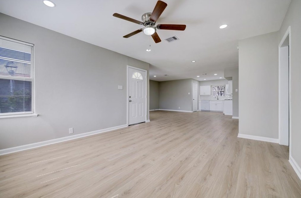 6127 Doulton Dr, Houston, TX 77033