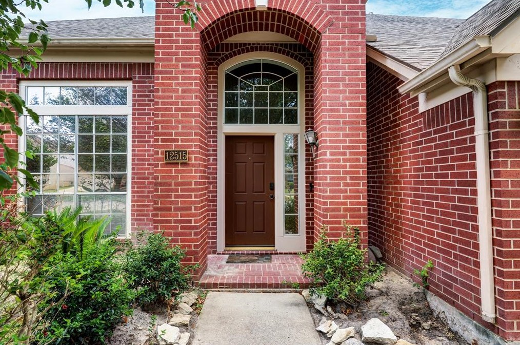 12515 Mardi Gras Dr, Houston, TX 77014