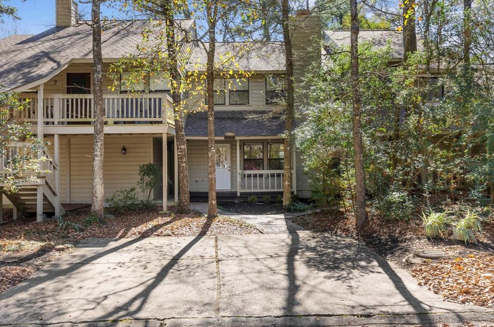 9 Sawmill Grove Ln, Spring TX  77380-2172 exterior