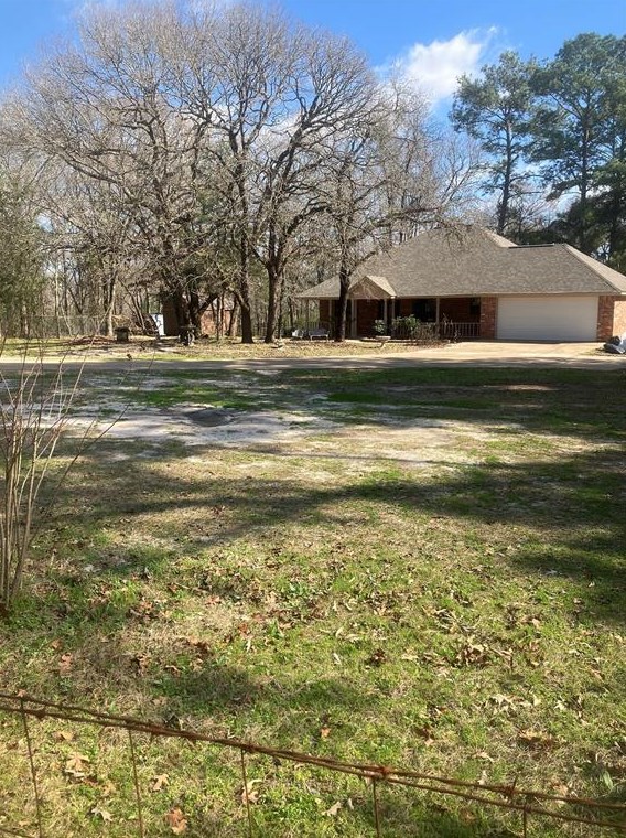 6 Hill Top Ln, Huntsville, TX 77320