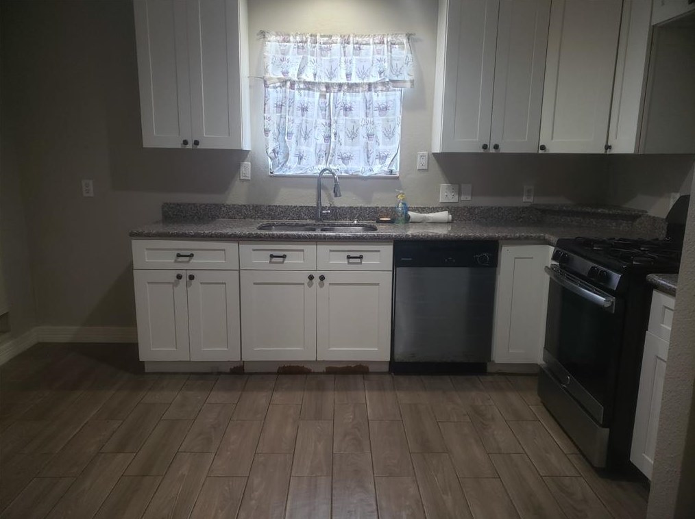 6014 Sidney St, Houston, TX 77021-2733