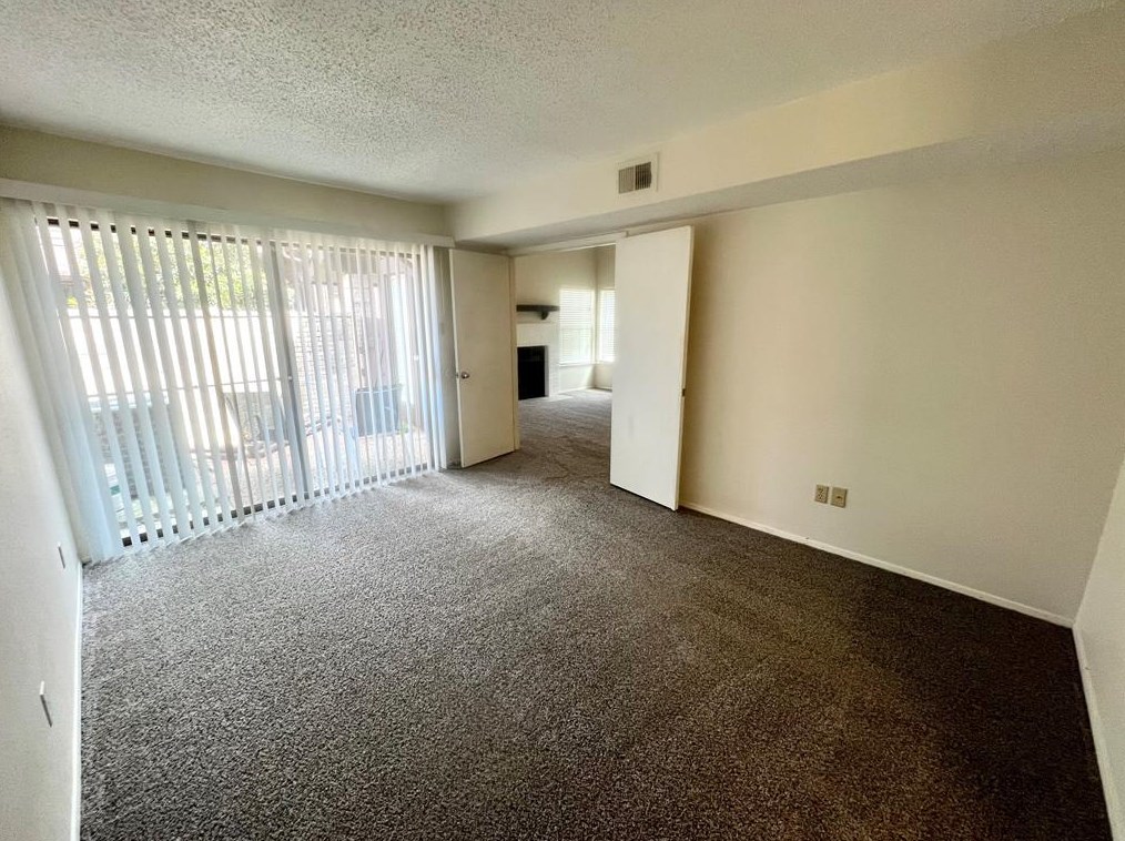 2611 Grants Lake Blvd Apt 143, Sugar Land, TX 77479