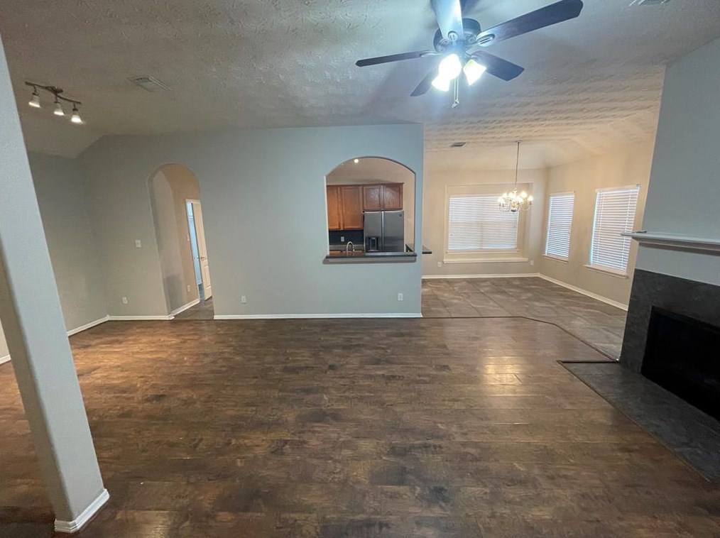 2208 Jefferson Crossing Dr, Conroe, TX 77304