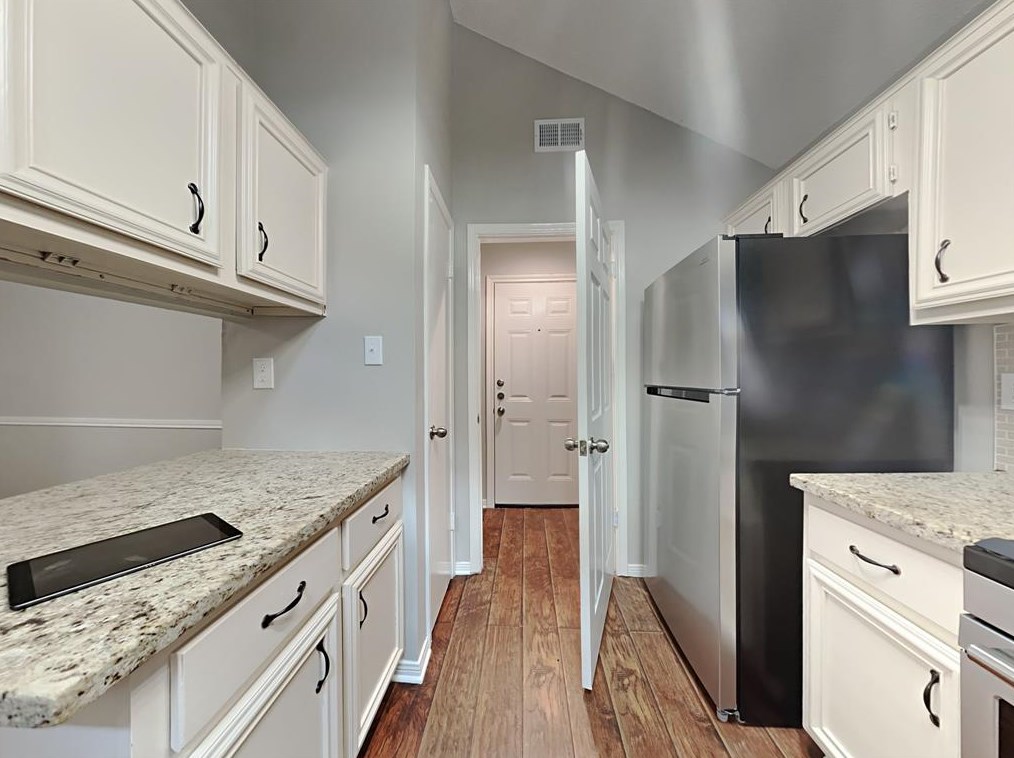 38 Rain Forest Ct, Spring TX  77380-2836 exterior