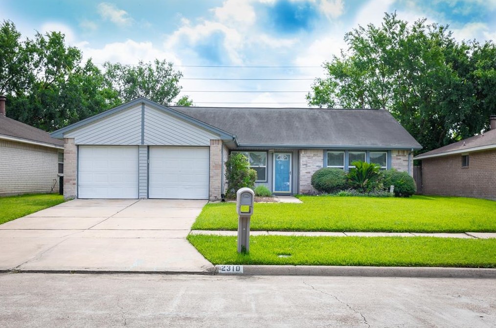 2310 Shady Brook Dr, Houston, TX 77084