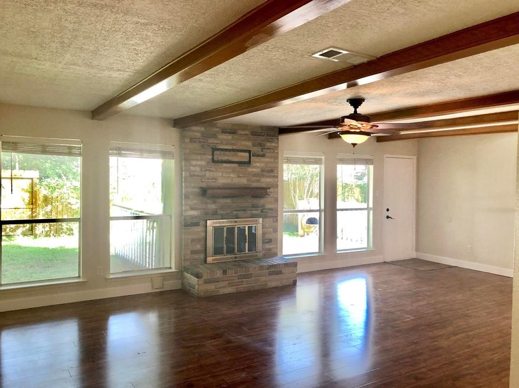 15315 Meadow Village Dr, Houston, TX 77095-2013