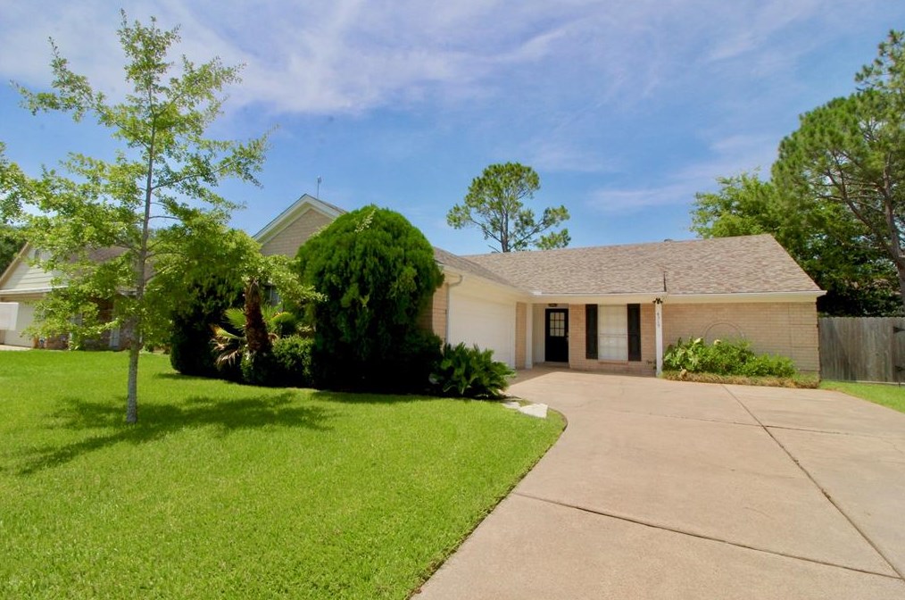 4515 Texas Trl, Sugar Land, TX 77479