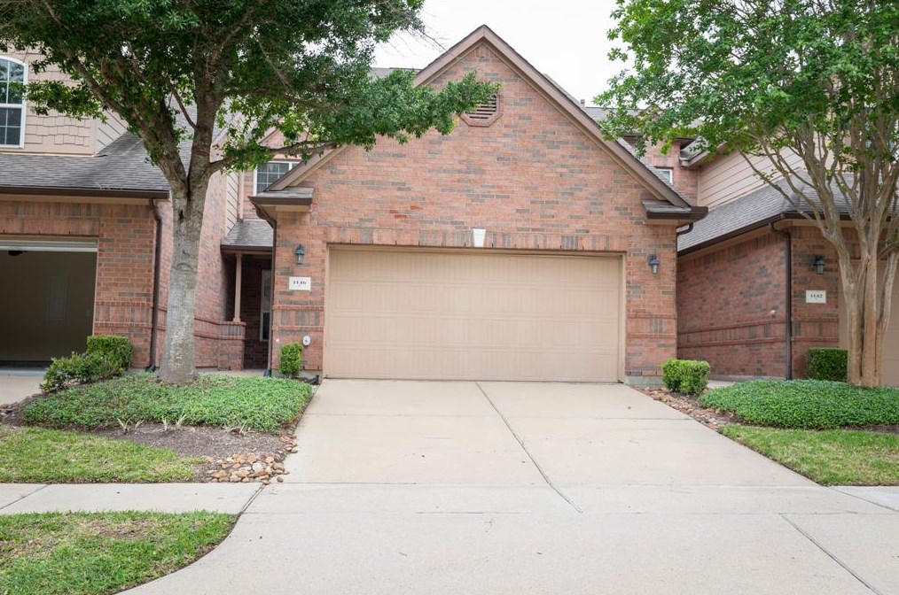 1146 Glenwood Canyon Ln, Houston, TX 77077