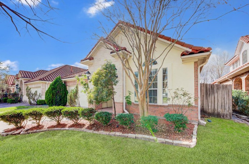 42 Cherry Hills Dr, Houston, TX 77064