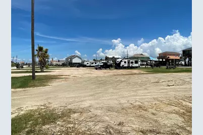 1204 N Monkhouse Drive, Crystal Beach, TX 77650 - Photo 10