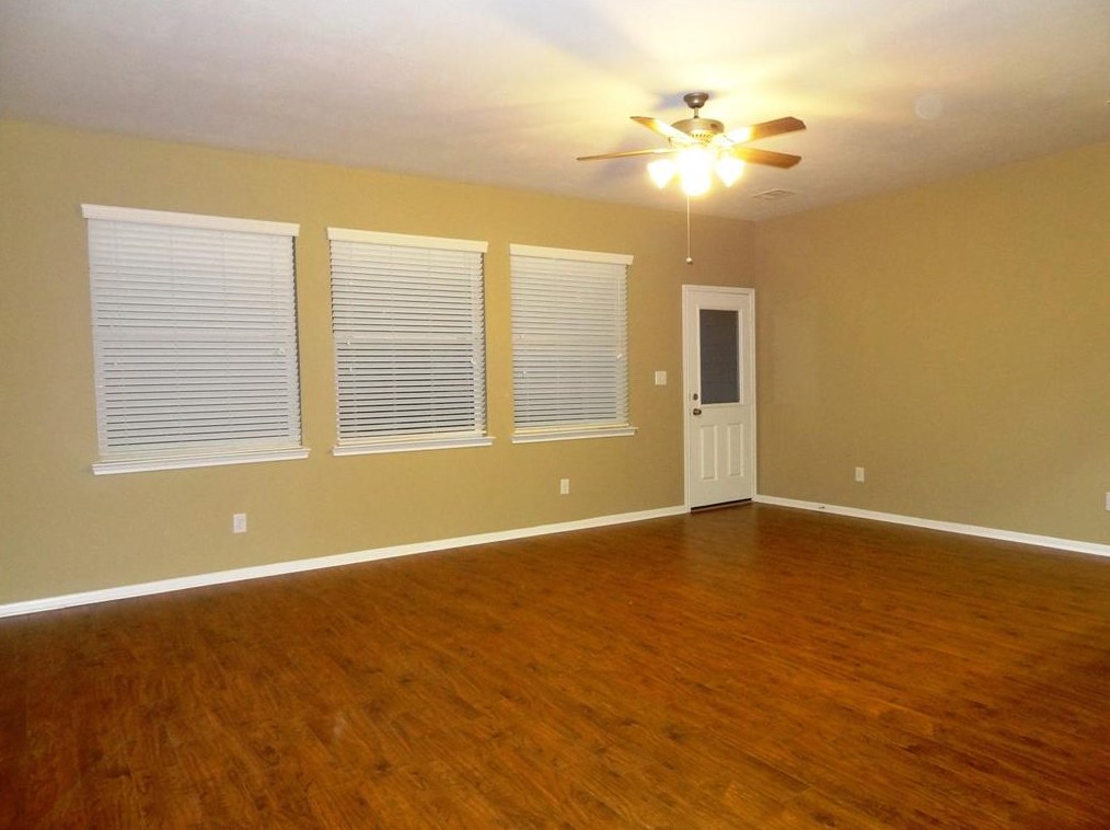 10535 Day Trail Ln, Spring TX  77379-8278 exterior