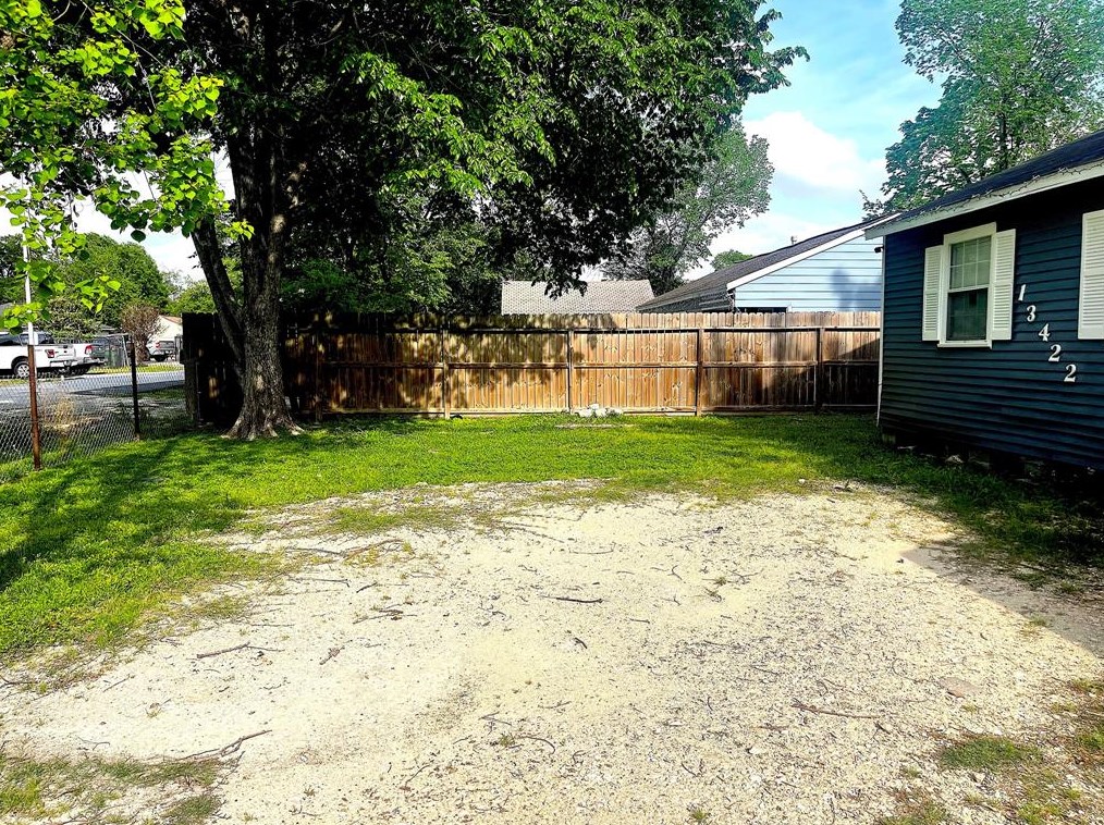 13422 Force St, Houston, TX 77015