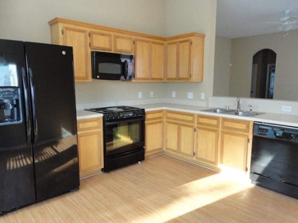 4642 Early Autumn Ct, Humble, TX 77396