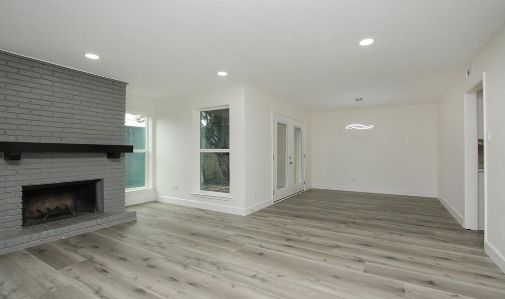 21 Townhouse Ct, Bellaire, TX 77401