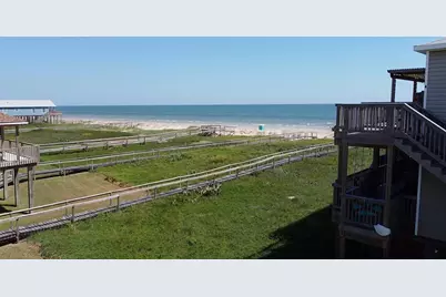 128 Howard Avenue, Surfside Beach, TX 77541 - Photo 2