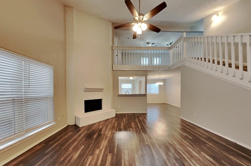 9518 Saffolk Punch Dr, Houston, TX 77065