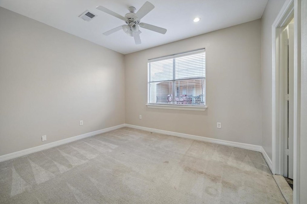 3004 Chenevert St, Houston TX  77004-5665 exterior