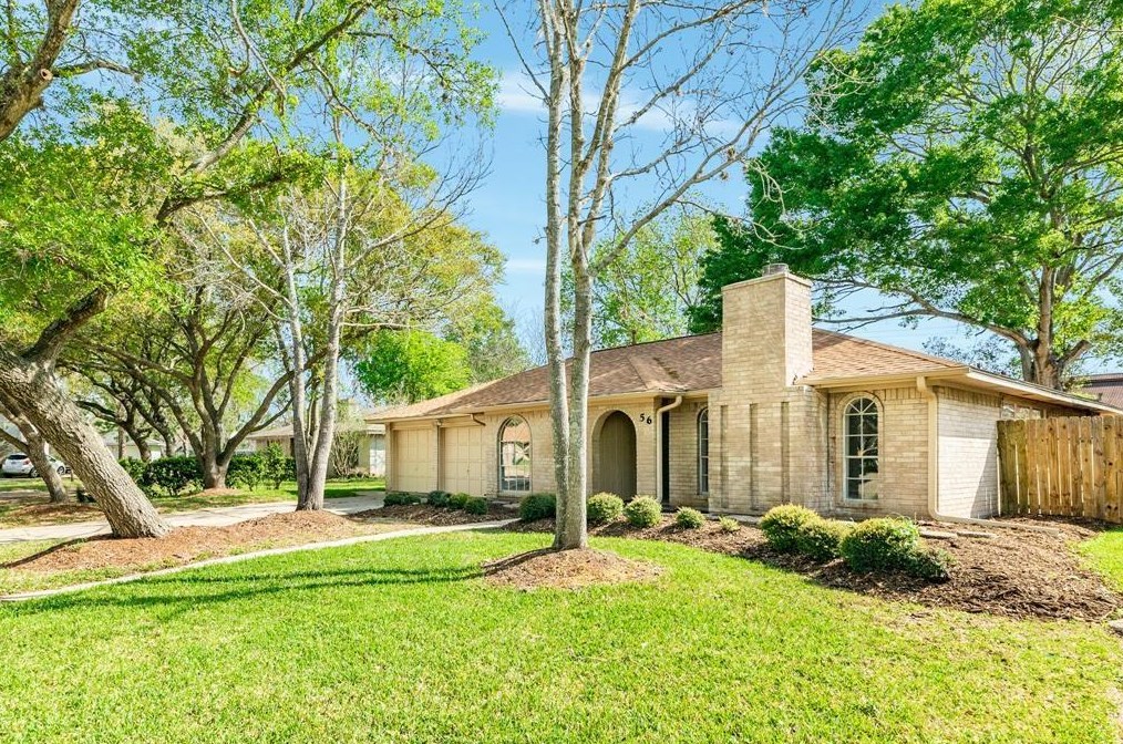 56 Southern Oaks Ct, Richwood, TX 77566