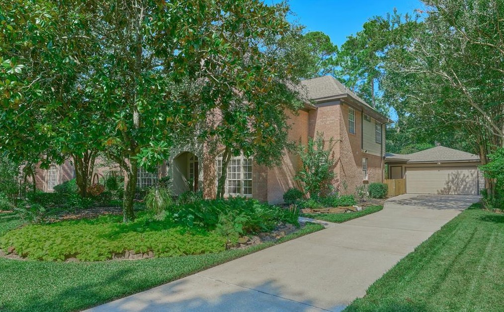 86 Floral Leaf Cir, Spring, TX 77381-6259