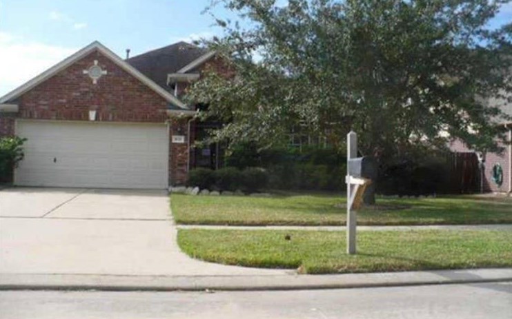 10426 Claybrook Dr, Houston, TX 77089