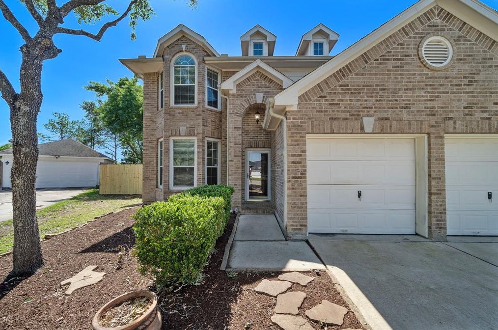 3102 Bent Sail Ct, League City, TX 77573-7761