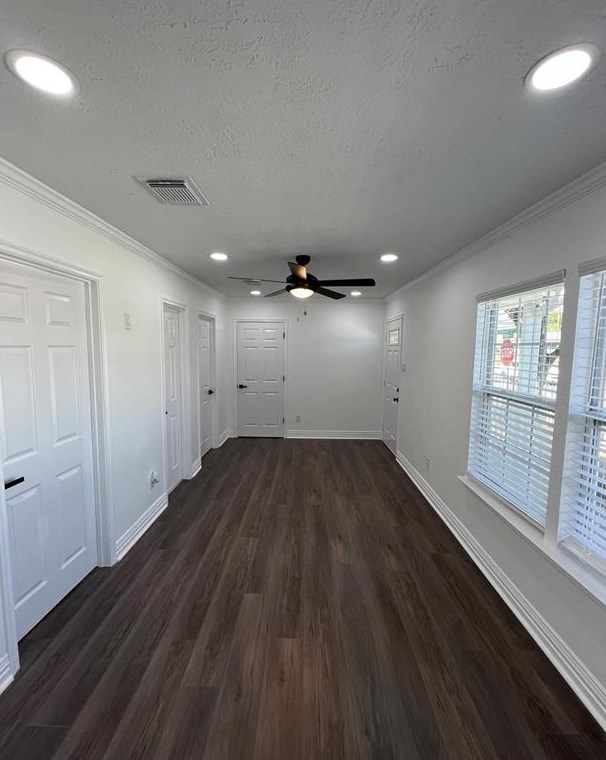 802 33rd St, Houston TX  77022-5104 exterior