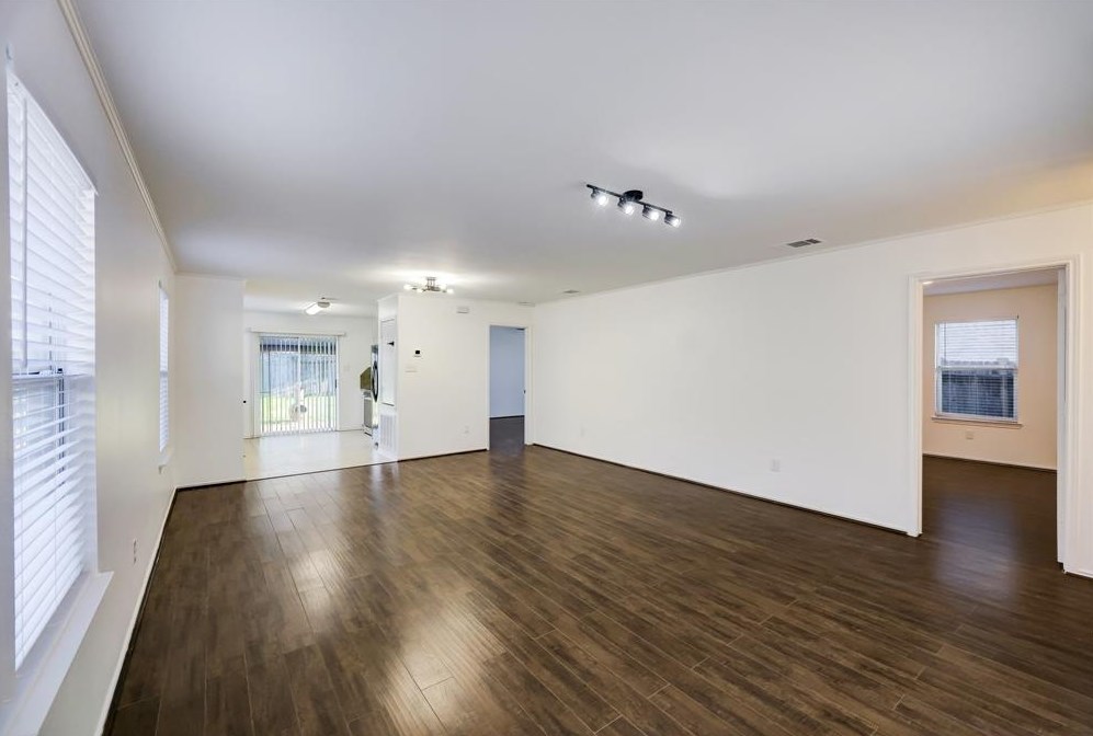 20310 Pioneer Ridge Dr, Cypress, TX 77433