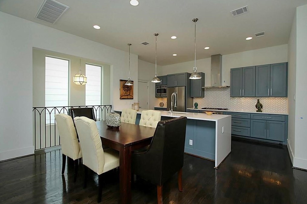 1810 Oakdale St, Houston, TX 77004