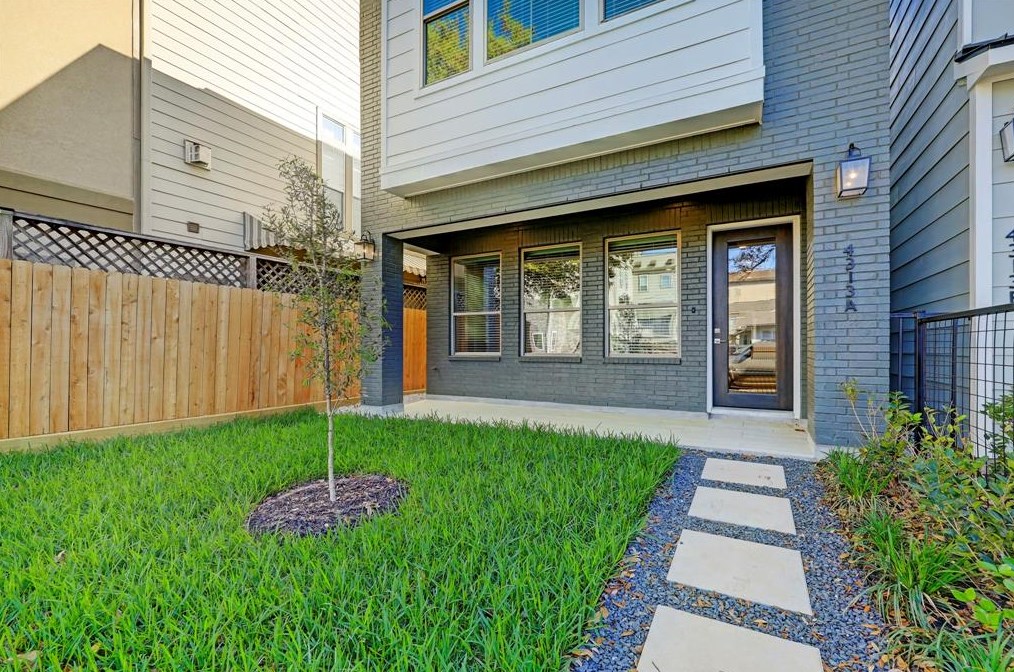 4313 Dickson St #a, Houston, TX 77007