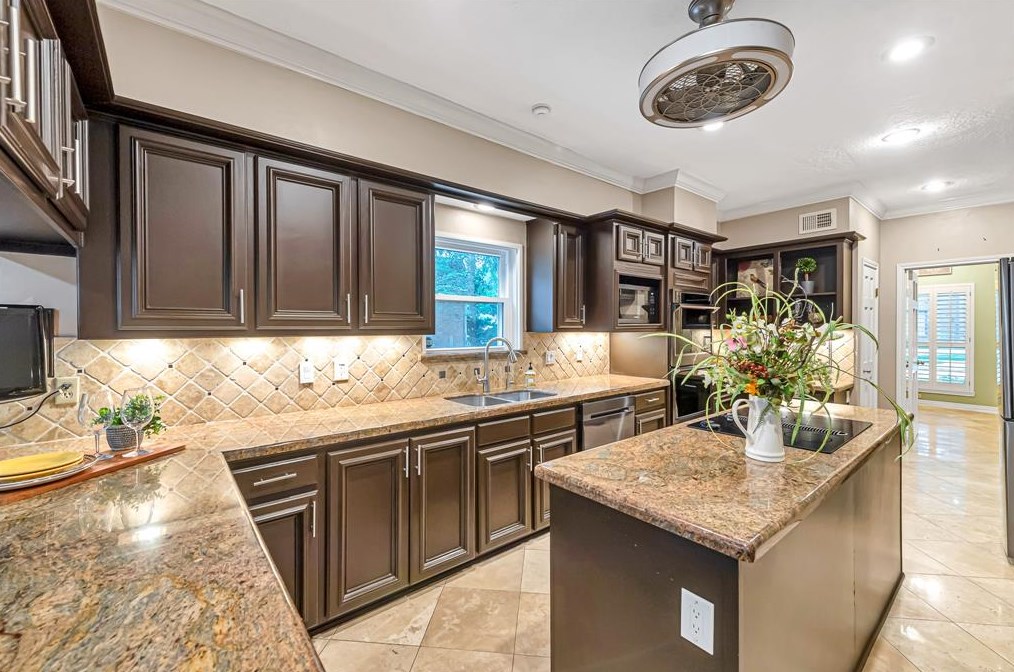 1807 Kingsmill Ln, Richmond, TX 77406-1330