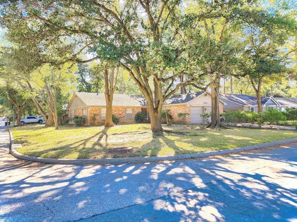 22826 Briarcreek Blvd, Spring TX  77373-6417 exterior