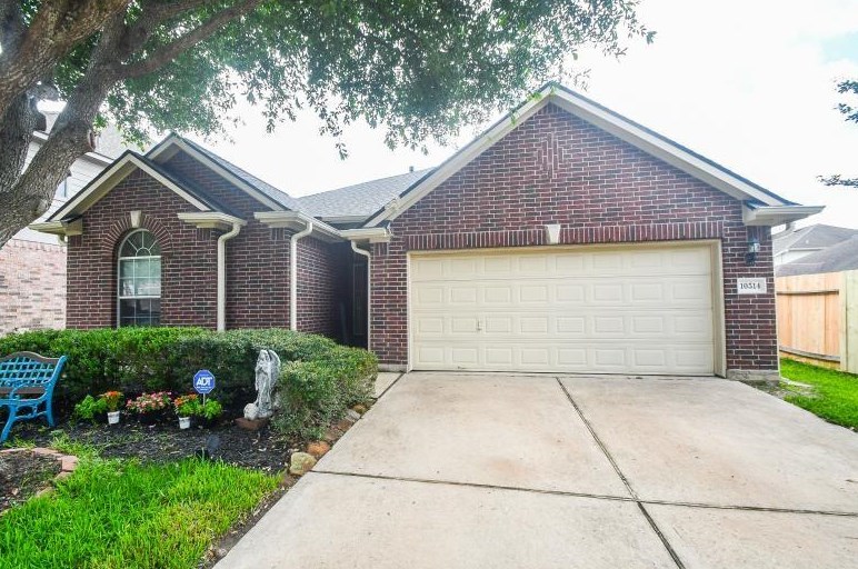 10514 Oleander Point Dr, Houston, TX 77095-6670